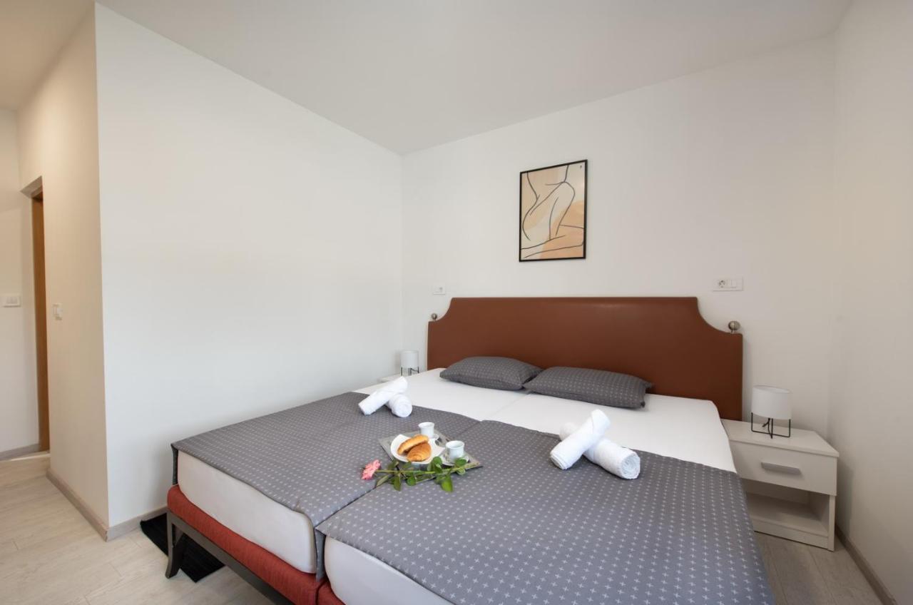 Hotel Potpićan מראה חיצוני תמונה